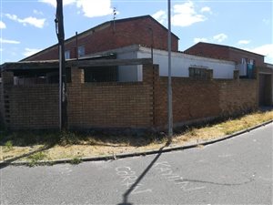 3 Bedroom House in Bonteheuwel