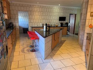 4 Bed House in Monavoni
