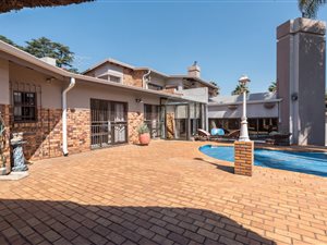 5 Bed House in Oriel