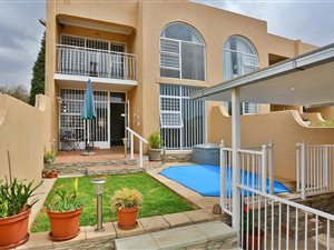 3 Bed Townhouse in Fairland