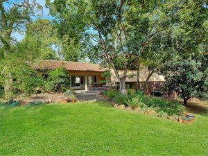 4 Bed House in Morningside Manor