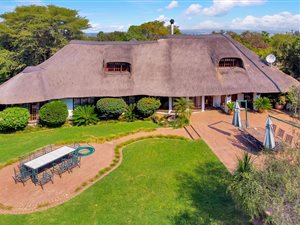 5 Bed House in Bridle Park