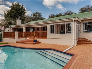 4 Bed House in Miramar