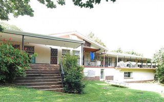 5 Bedroom House in Protea Park