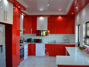 3 Bed House in Sea Park