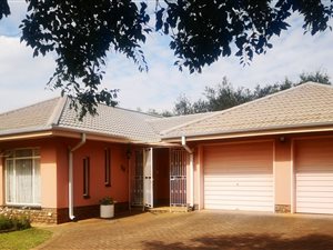 3 Bed House in Three Rivers East