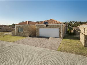 3 Bedroom Townhouse in Glenroy Park