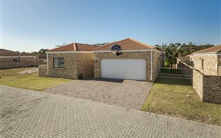 3 Bedroom Townhouse in Glenroy Park
