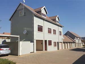 2 Bed Townhouse in Boardwalk Manor