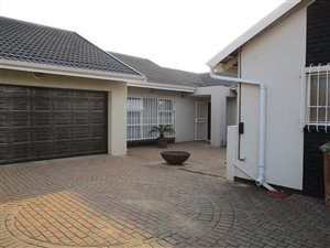 4 Bed House in Golf Park