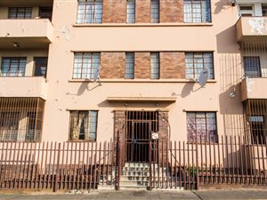 2 Bed Flat in Rosettenville