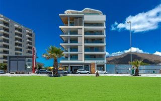 3 Bedroom Apartment in Mouille Point