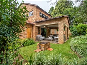 3 Bed Townhouse in Sundowner