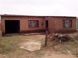 3 Bed House in Daveyton