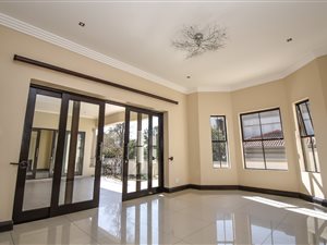 6 Bed Cluster in Beverley
