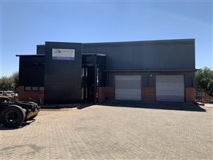 515 m² Industrial space in Monavoni