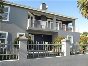 3 Bed Apartment in Knysna Central