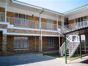 2 Bed Apartment in Elandsrand