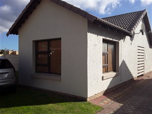 1 Bed Townhouse in Diaz Beach