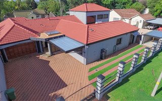 4 Bedroom House in Brackendowns