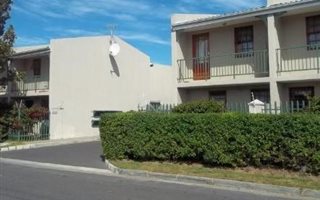 2 Bedroom Apartment in Richmond Estate
