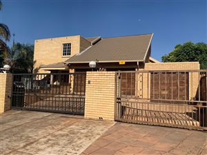 3 Bed House in Highveld