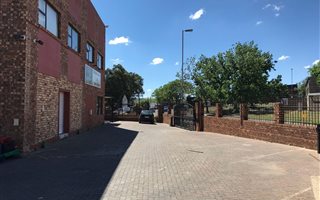 2500 m² Industrial space in Strydompark