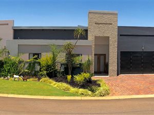 3 Bed House in Retire at Midstream