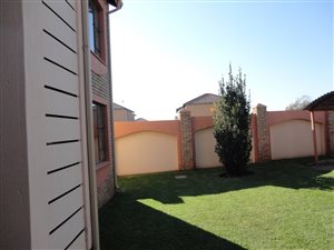 2 Bed Flat in Vaalpark