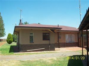 3 Bed House in Chrissiefontein