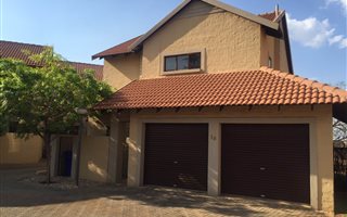 3 Bedroom Townhouse in Country View Estate