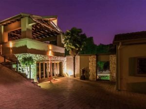 5 Bed House in Bassonia