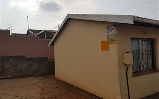 2 Bedroom House in Greenbury