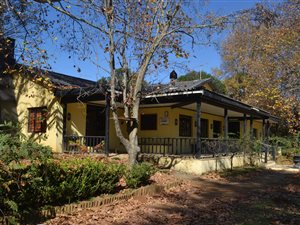 400 m² Commercial space in Underberg