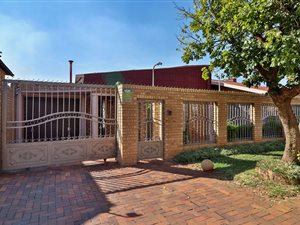 4 Bed House in Lenasia