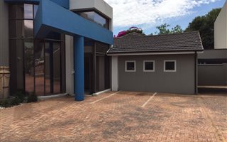 168 m² Office Space in Northcliff