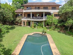 6 Bed House in White River Country Estate