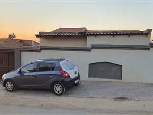 2 Bed House in Chloorkop