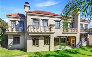 4 Bedroom House in Khyber Rock