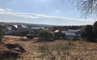 1441 m² Land available in Helderfontein Estate