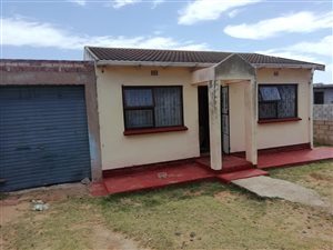 2 Bedroom House in Kwadwesi