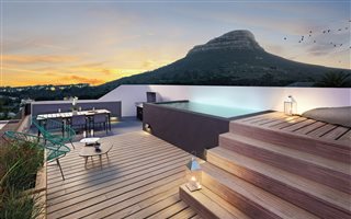 2 Bedroom Penthouse in Oranjezicht