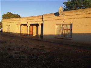 4 Bed House in Meyerton Park