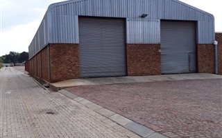 500 m² Industrial space in Bredell AH