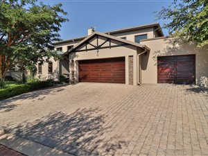 4 Bed House in Magalieskruin