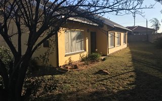 3 Bedroom House in Tasbet Park