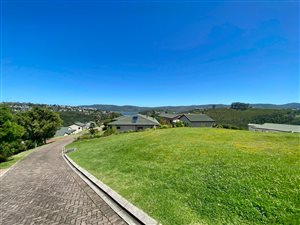 821 m² Land available in Eastford Glen