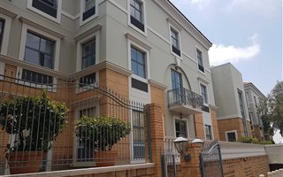 968 m² Commercial space in Illovo