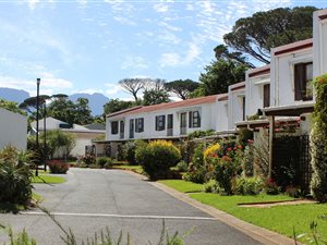 2 Bed Duplex in Somerset West Central