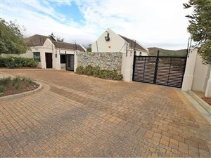 3 Bed House in Morningside